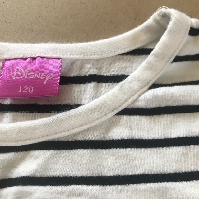 Disney(ディズニー)の値下げ　しまむら　ディズニー カットソー　120 キッズ/ベビー/マタニティのキッズ服女の子用(90cm~)(Tシャツ/カットソー)の商品写真