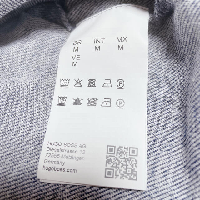 HUGO BOSS(ヒューゴボス)のHUGO BOSS 半袖　Tシャツ M メンズ　グレー　ホワイト　レッド メンズのトップス(Tシャツ/カットソー(半袖/袖なし))の商品写真