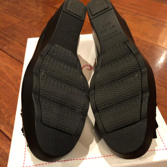 ヒルズアベニュー　ブラックエナメル　パンプス レディースの靴/シューズ(ハイヒール/パンプス)の商品写真