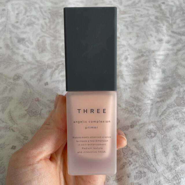 THREE(スリー)のTHREE アンジェリックコンプレクションプライマー01 コスメ/美容のベースメイク/化粧品(化粧下地)の商品写真