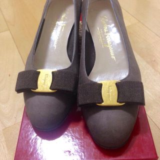 サルヴァトーレフェラガモ(Salvatore Ferragamo)のフェラガモ、パンプス(ハイヒール/パンプス)