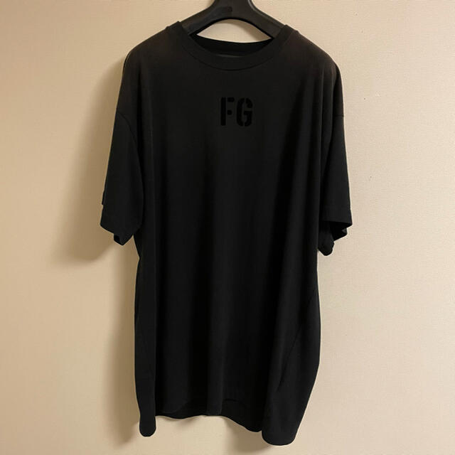 FEAR OF GOD(フィアオブゴッド)のfear of god 7th collection FG tee XL メンズのトップス(Tシャツ/カットソー(半袖/袖なし))の商品写真