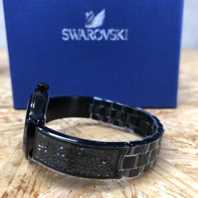 Swarovski スワロフスキー腕時計３個のクリスタル付バングル