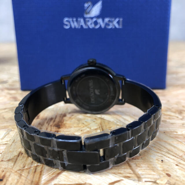 Swarovski スワロフスキー腕時計３個のクリスタル付バングル