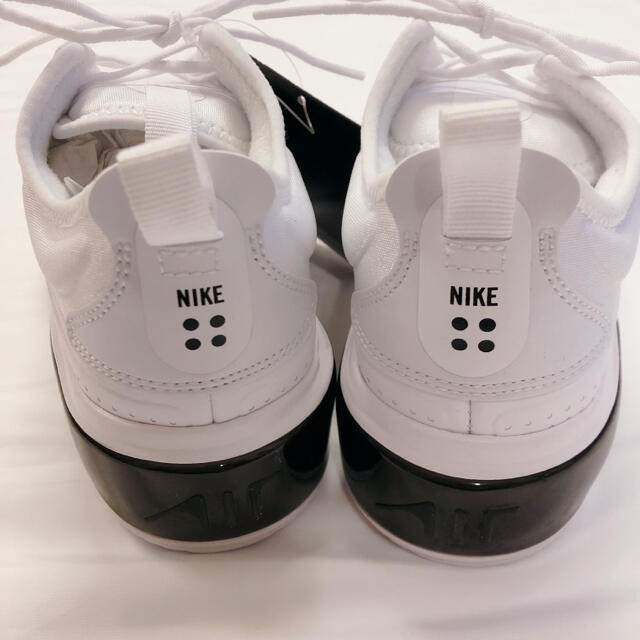 NIKE(ナイキ)の【新品】NIKE CI3898-100 W AIR MAX DIA 23.5cm レディースの靴/シューズ(スニーカー)の商品写真