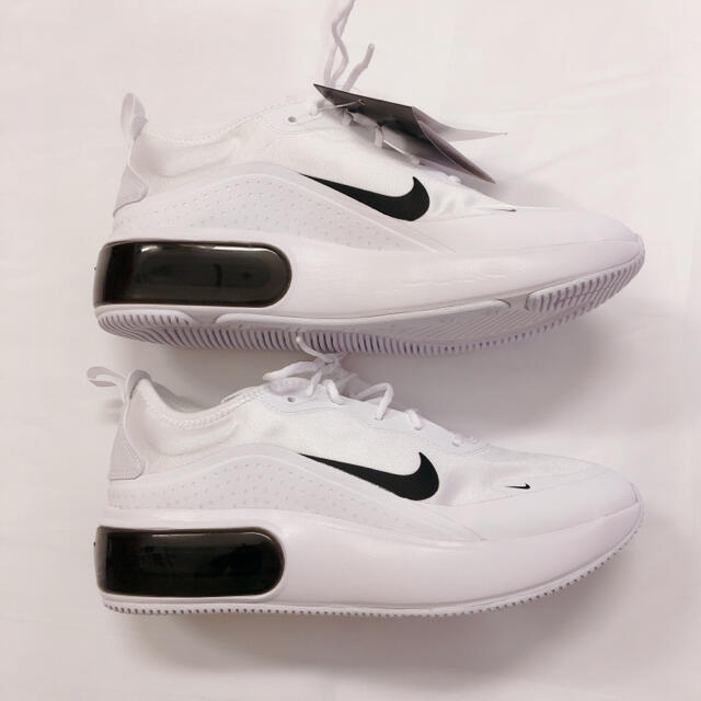 NIKE(ナイキ)の【新品】NIKE CI3898-100 W AIR MAX DIA 23.5cm レディースの靴/シューズ(スニーカー)の商品写真