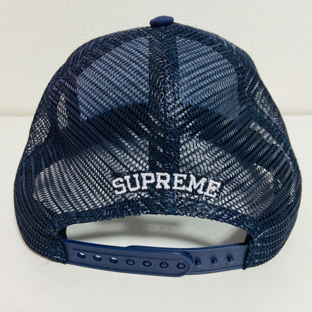 UNDEFEATED(アンディフィーテッド)の専用　UNDEFEATED・Supreme  Mesh Cap  メンズの帽子(キャップ)の商品写真