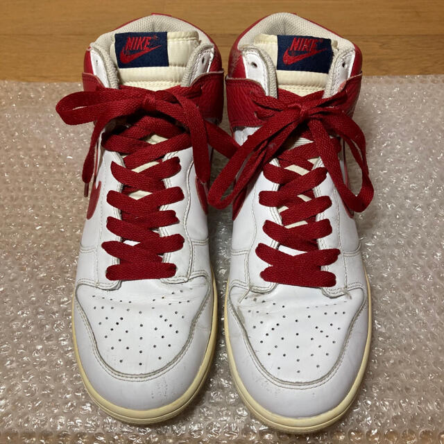 NIKE(ナイキ)のNIKE DUNK HI white×red 27.5cm メンズの靴/シューズ(スニーカー)の商品写真