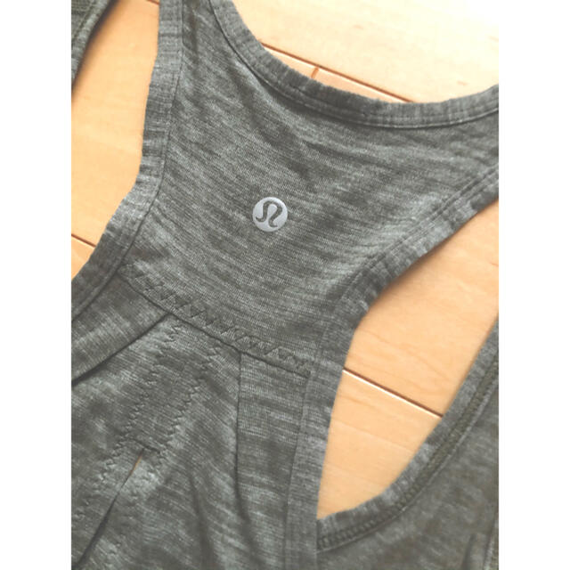 lululemon(ルルレモン)のlululemon タンク 4(S~M)美品タグ無し　送料込 スポーツ/アウトドアのトレーニング/エクササイズ(ヨガ)の商品写真