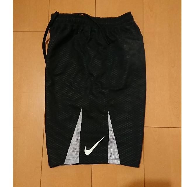 NIKE(ナイキ)のナイキ 水着 ジュニア 160cm キッズ/ベビー/マタニティのキッズ服男の子用(90cm~)(水着)の商品写真