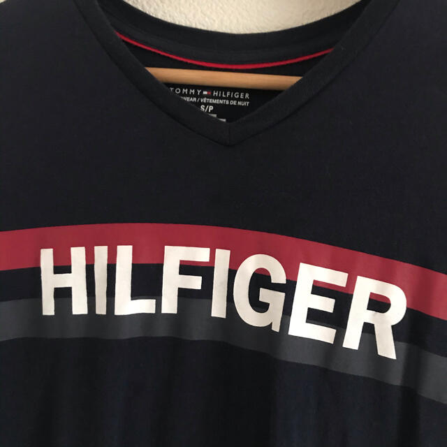 TOMMY HILFIGER(トミーヒルフィガー)の★TOMMY HILFIGER★Vネック☆ メンズのトップス(Tシャツ/カットソー(半袖/袖なし))の商品写真