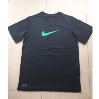 ナイキ(NIKE)のNIKE　黒　Ｔシャツ　ドライフィット　Ｓ(Tシャツ/カットソー)