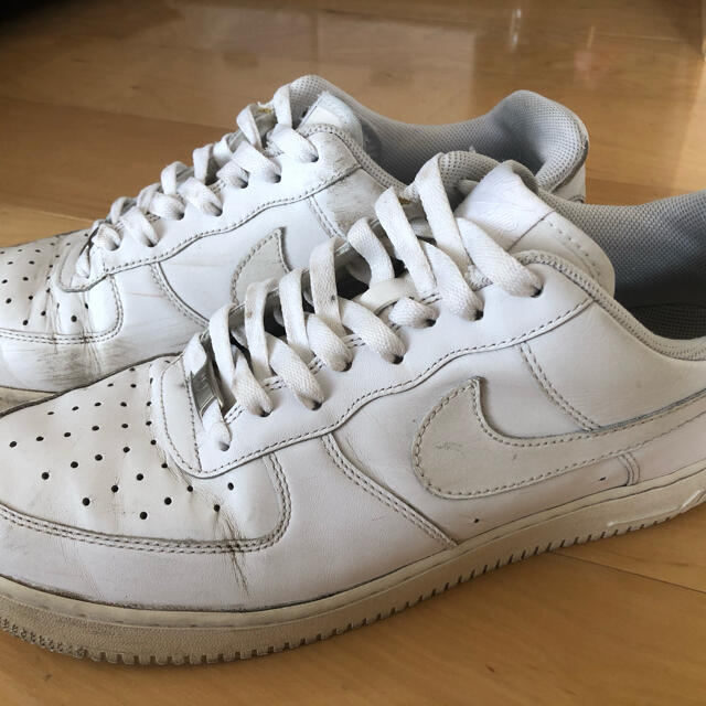 NIKE(ナイキ)のナイキ NIKEエアフォース1 ロー AIRFORCE1LOWホワイト '07 メンズの靴/シューズ(スニーカー)の商品写真