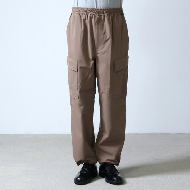 1LDK SELECT(ワンエルディーケーセレクト)のdaiwa pier39 Loose Stretch 6P Mil Pants メンズのパンツ(ワークパンツ/カーゴパンツ)の商品写真