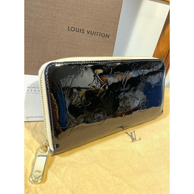 LOUIS VUITTON(ルイヴィトン)のルイヴィトン ヴェルニ　長財布　ジッピーウォレット　ラウンドファスナー　正規品 メンズのファッション小物(長財布)の商品写真