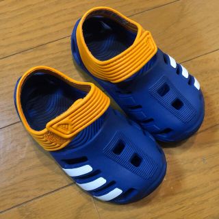 アディダス(adidas)の新品未使用adidasアディダスサンダル13cm新品NIKE ナイキ(サンダル)