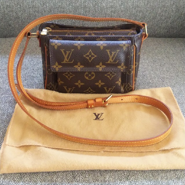 LOUIS VUITTON ヴィバシテPM ショルダーバッグ モノグラム