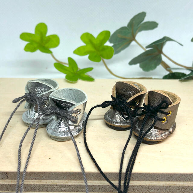 革細工　金銀丸ブーツ　一足　miniature  boots. ハンドメイドのおもちゃ(ミニチュア)の商品写真