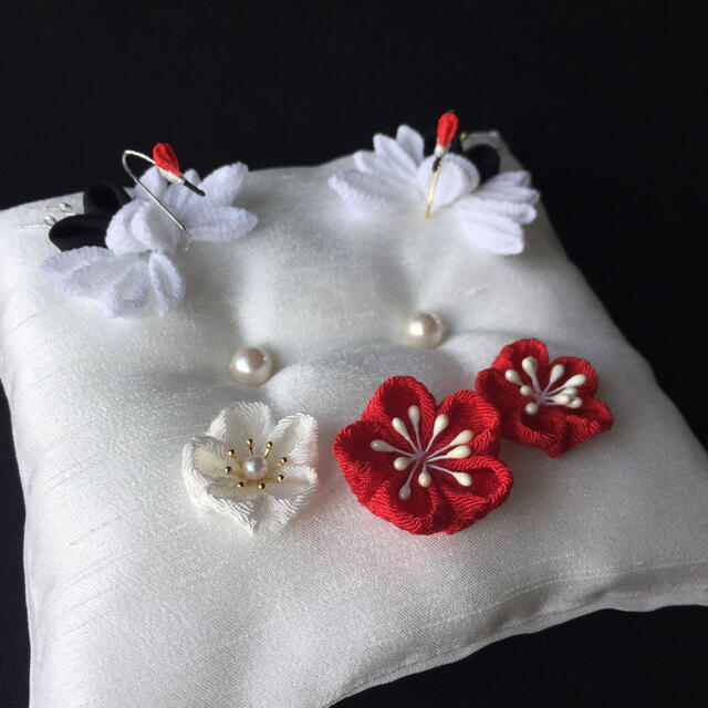 つまみ細工のリングピロー 鶴と花の通販 By Chinmari S Shop ラクマ