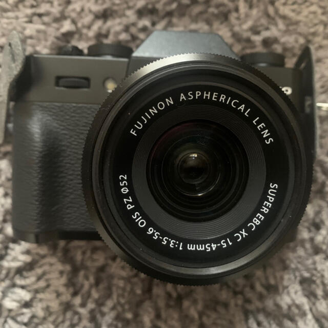 富士フイルム(フジフイルム)の富士フィルム　XT30 ミラーレス一眼 スマホ/家電/カメラのカメラ(ミラーレス一眼)の商品写真