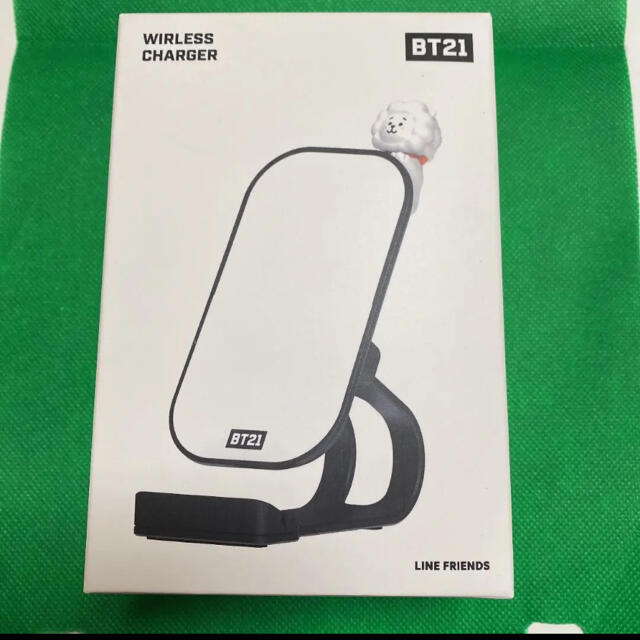 防弾少年団(BTS)(ボウダンショウネンダン)のBT21    BTS   公式商品  ワイヤレス充電スタンド  RJ ジン エンタメ/ホビーのおもちゃ/ぬいぐるみ(キャラクターグッズ)の商品写真