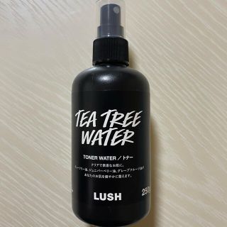 ラッシュ(LUSH)の美品　LUSH ティーツリーウォーター　250g (化粧水/ローション)