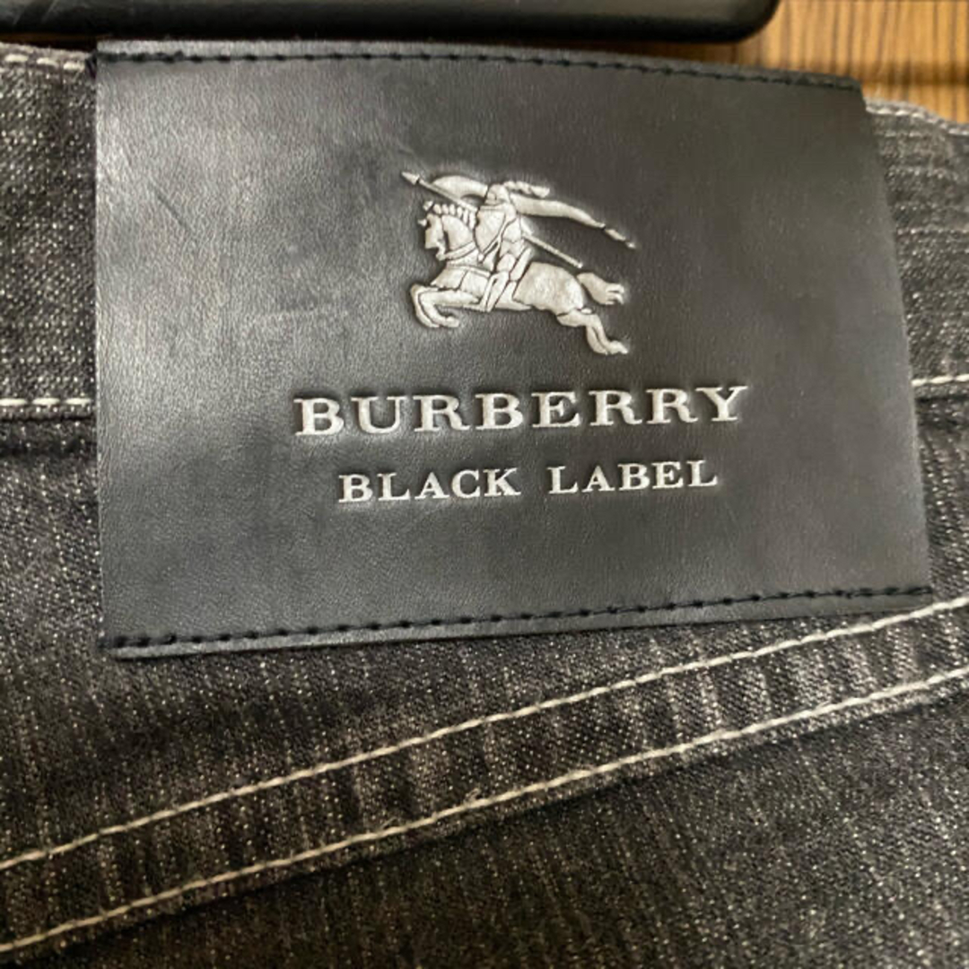 BURBERRY BLACK LABEL(バーバリーブラックレーベル)の【Burberry】バーバリー　ブラック　デニム メンズのパンツ(デニム/ジーンズ)の商品写真