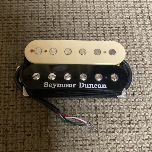 ESP(イーエスピー)のSEYMOUR DUNCAN 59/Custom Hybrid  楽器のギター(パーツ)の商品写真