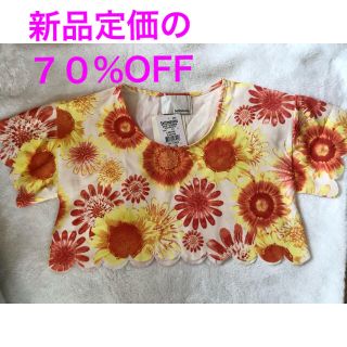 アナップ(ANAP)のANAP 新品　花柄ショート丈トップス　Settimissimo アナップ(カットソー(半袖/袖なし))