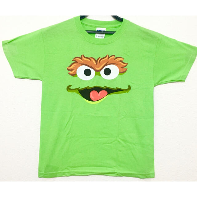 SESAME STREET(セサミストリート)の【セサミストリート】オスカー Tシャツ キッズ/ベビー/マタニティのキッズ服男の子用(90cm~)(Tシャツ/カットソー)の商品写真