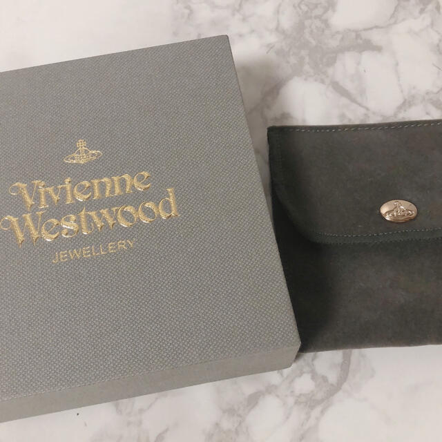 Vivienne Westwood(ヴィヴィアンウエストウッド)の【お値下げしました】Vivienne Westwood オーブネックレス 正規品 レディースのアクセサリー(ネックレス)の商品写真