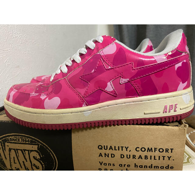 A BATHING APE(アベイシングエイプ)のAPE BAPESTA US9 メンズの靴/シューズ(スニーカー)の商品写真