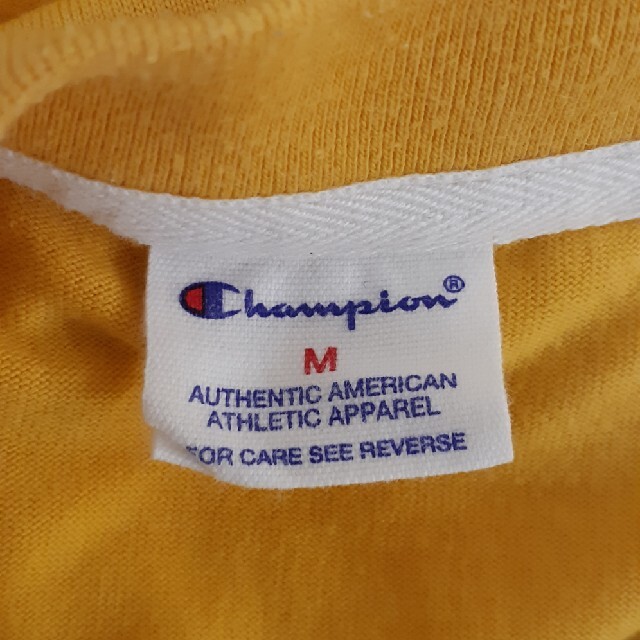 Champion(チャンピオン)の半袖Tシャツ　チャンピオン　イエロー　メンズ　Mサイズ メンズのトップス(Tシャツ/カットソー(半袖/袖なし))の商品写真