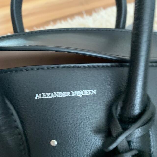 Alexander McQueen(アレキサンダーマックイーン)のALEXANDER  MQUEEN  ハンドバッグ　新品同様 レディースのバッグ(ハンドバッグ)の商品写真