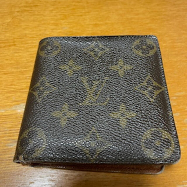 柔らかな質感の LOUIS VUITTON 財布　モノグラム　二つ折り財布 VUITTON ルイヴィトン　LOUIS - 折り財布