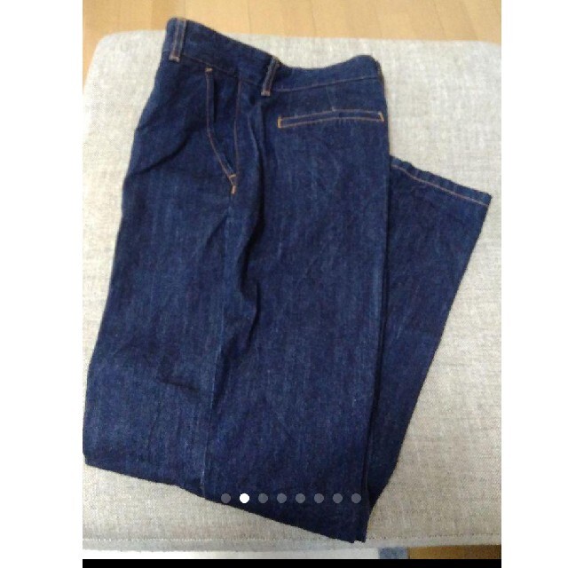 GU(ジーユー)のGU センタープレスストレートジーンズ ネイビー XLサイズ レディースのパンツ(デニム/ジーンズ)の商品写真