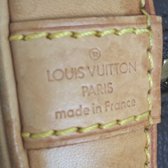 LOUIS VUITTON バック