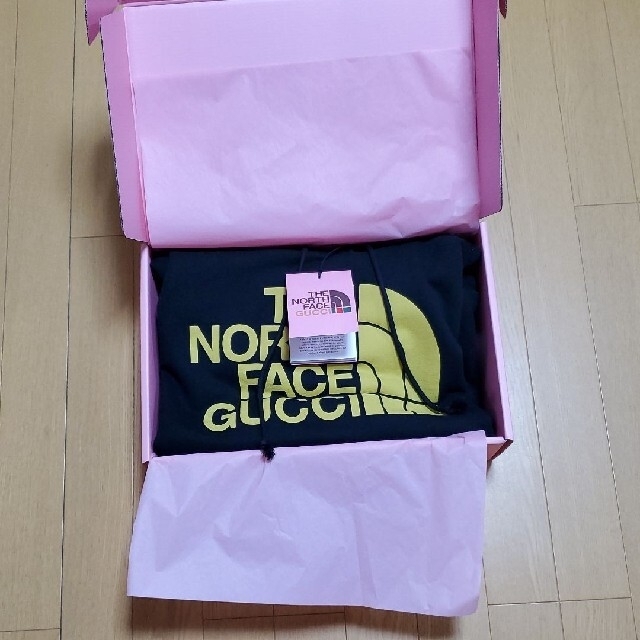 Gucci(グッチ)のミッキーさん専用 メンズのトップス(パーカー)の商品写真