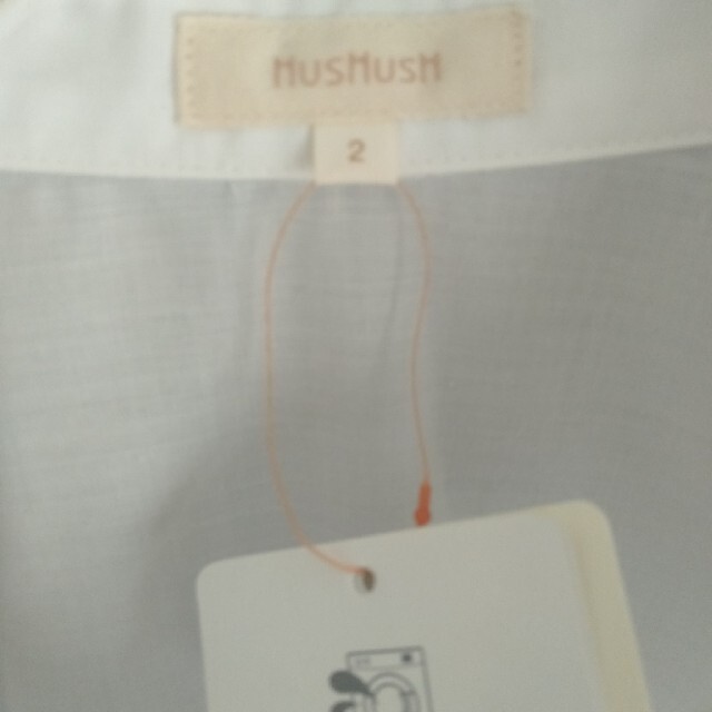 HusHush(ハッシュアッシュ)のHusHush 白シャツ レディース レディースのトップス(シャツ/ブラウス(長袖/七分))の商品写真