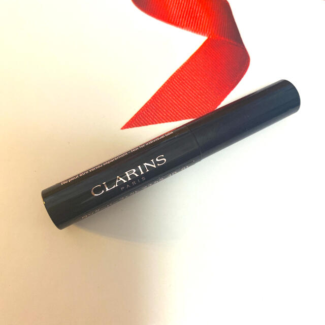 CLARINS(クラランス)のクラランス ワンダーパーフェクト マスカラ 4D 01 ミニサイズ 新品未開封 コスメ/美容のベースメイク/化粧品(マスカラ)の商品写真