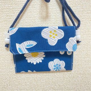 ハンドメイド ポシェット 花×白 花×デニム(ポシェット)