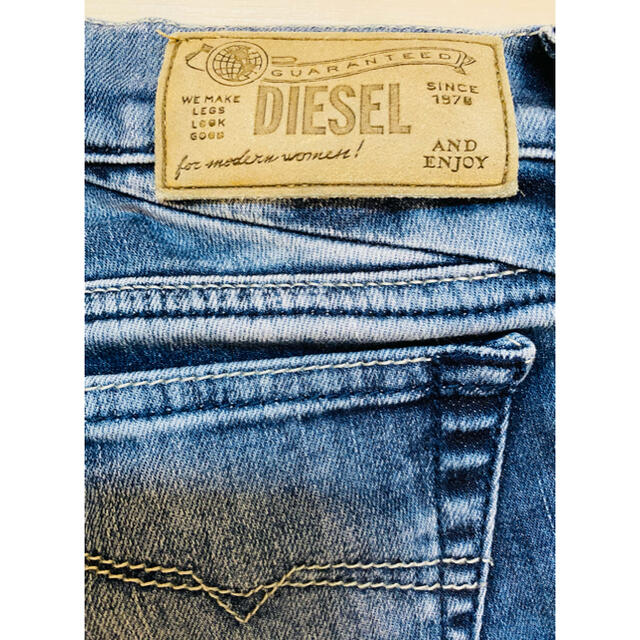 DIESEL(ディーゼル)の(タイムセール)  DIESEL ガールズストレッチジーンズ　11Y キッズ/ベビー/マタニティのキッズ服女の子用(90cm~)(パンツ/スパッツ)の商品写真