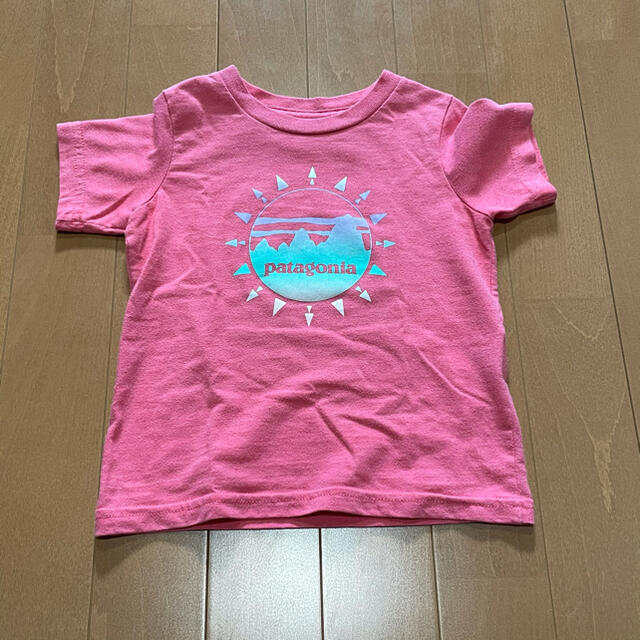 patagonia(パタゴニア)のpatagonia パタゴニアTシャツ 12-18m キッズ/ベビー/マタニティのベビー服(~85cm)(Ｔシャツ)の商品写真