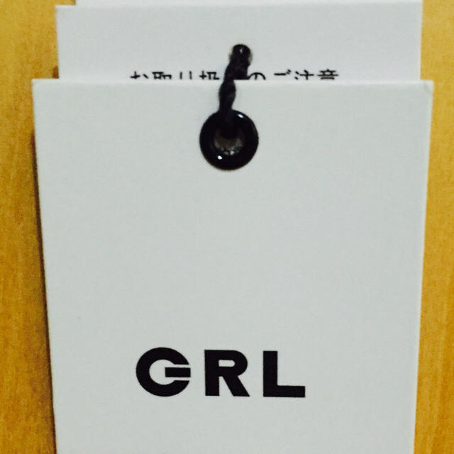 GRL(グレイル)の【タグ付き新品】GRLレースフレアブラウス レディースのトップス(シャツ/ブラウス(半袖/袖なし))の商品写真