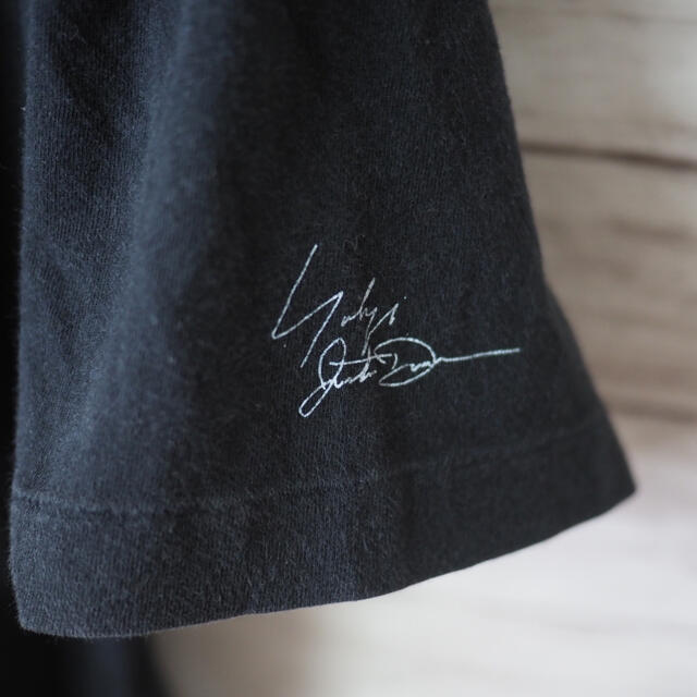 YOHJI YAMAMOTO×JUSTIN DAVIS グラデーションロゴT | strongmetais.com.br