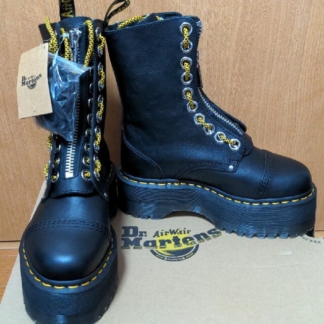 Dr.Martens(ドクターマーチン)のDr. Martines SINCLAIR HI MAX レディースの靴/シューズ(ブーツ)の商品写真