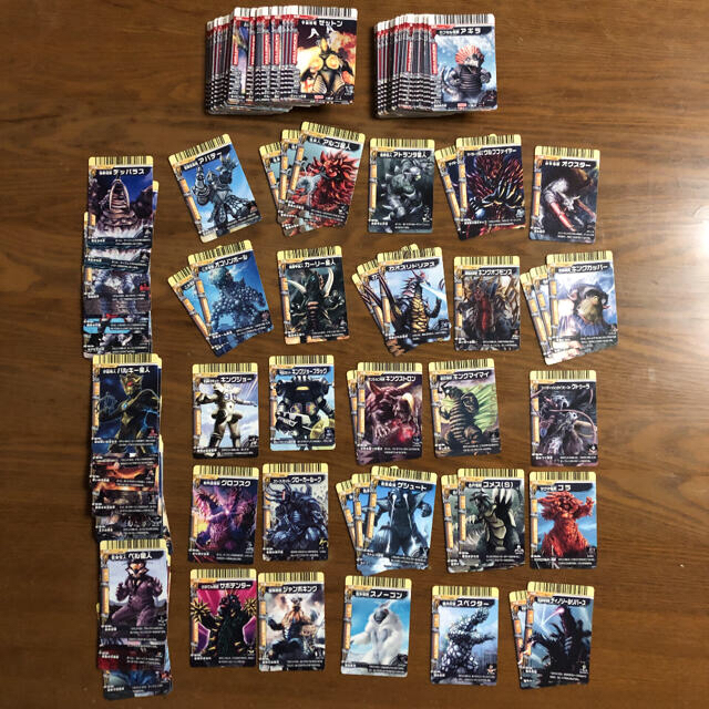 大怪獣バトルNEO カード323枚 ウルトラマンジャスティス ウルトラマン
