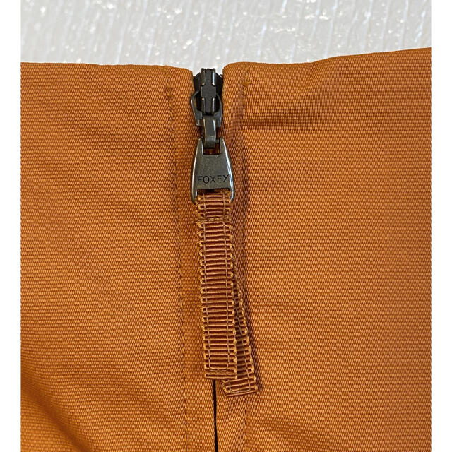 FOXEY(フォクシー)の極美品 新タグ♡洗えるストレッチグログラン素材 ふんわりフレアスカート 40  レディースのスカート(ひざ丈スカート)の商品写真