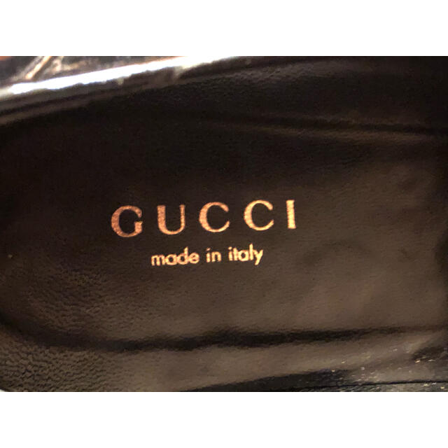 Gucci(グッチ)のGUCCI エナメルビットローファー  美品 レディースの靴/シューズ(ローファー/革靴)の商品写真