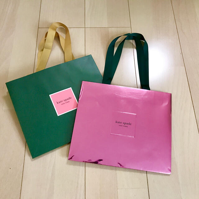 kate spade new york(ケイトスペードニューヨーク)のケイトスペード　紙袋 レディースのバッグ(ショップ袋)の商品写真